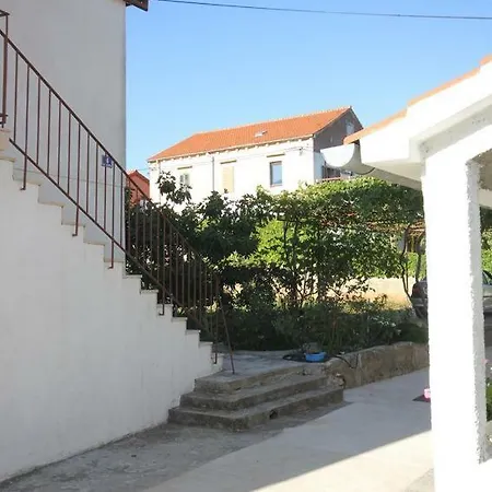 8179c Apartment Preko